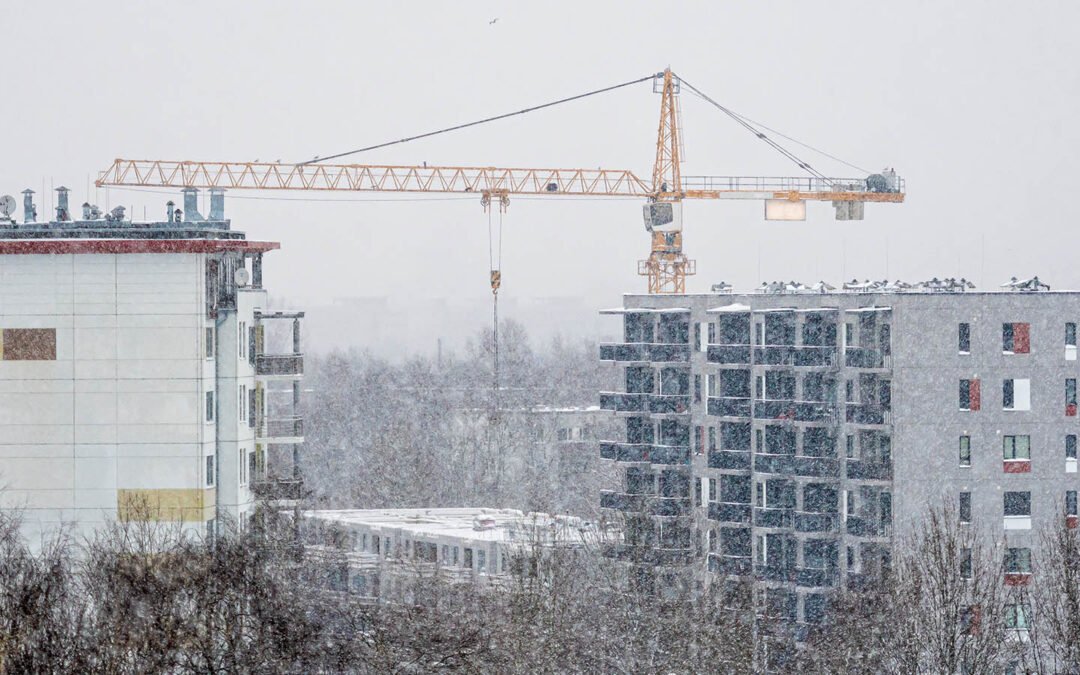 Budowa cały rok – murowanie ścian z silikatów zimą